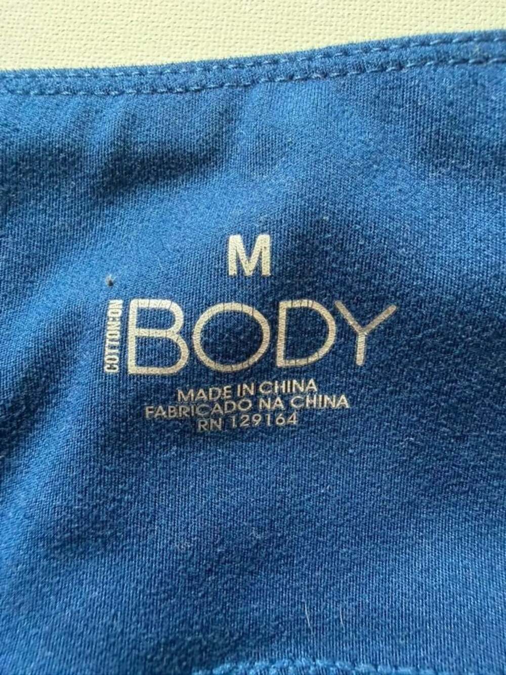Cotton On Body Twist Back Women’s Athletic Bike Gym Shorts Blue Size Medium - Picture 7 of 8